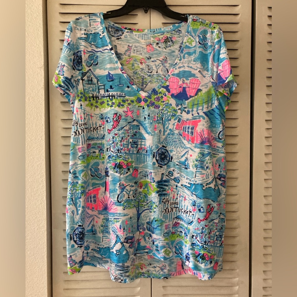 Lilly Pulitzer Etta V Neck Top NWOT!!